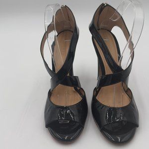 Pre-owned without the box Theory Patent Leather Heels size 39 open toe sandal.